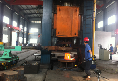 環(huán)段生產(chǎn)車間完善的生產(chǎn)流程、先進(jìn)的生產(chǎn)設(shè)備