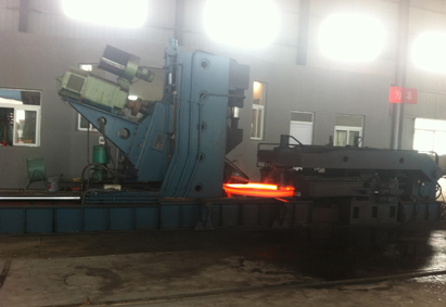 環(huán)段生產(chǎn)車間完善的生產(chǎn)流程、先進(jìn)的生產(chǎn)設(shè)備