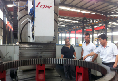 意大利客戶到我司檢驗產(chǎn)品進度