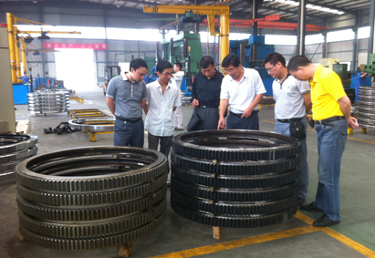 東風(fēng)汽車集團(tuán)股份有限公司到我司考察