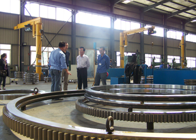 中國機(jī)械工業(yè)企業(yè)管理會(huì)對(duì)我司機(jī)進(jìn)行評(píng)審