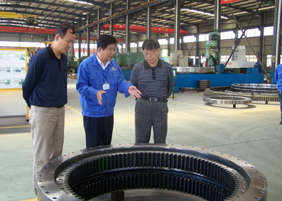 中國機(jī)械工業(yè)企業(yè)管理會(huì)對(duì)我司機(jī)進(jìn)行評(píng)審