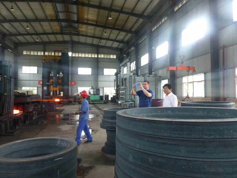 熱烈歡迎歐洲某公司來我司參觀考察